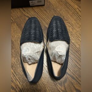 Banana Republic Women’s Navy Blue Woven Leather Loafers